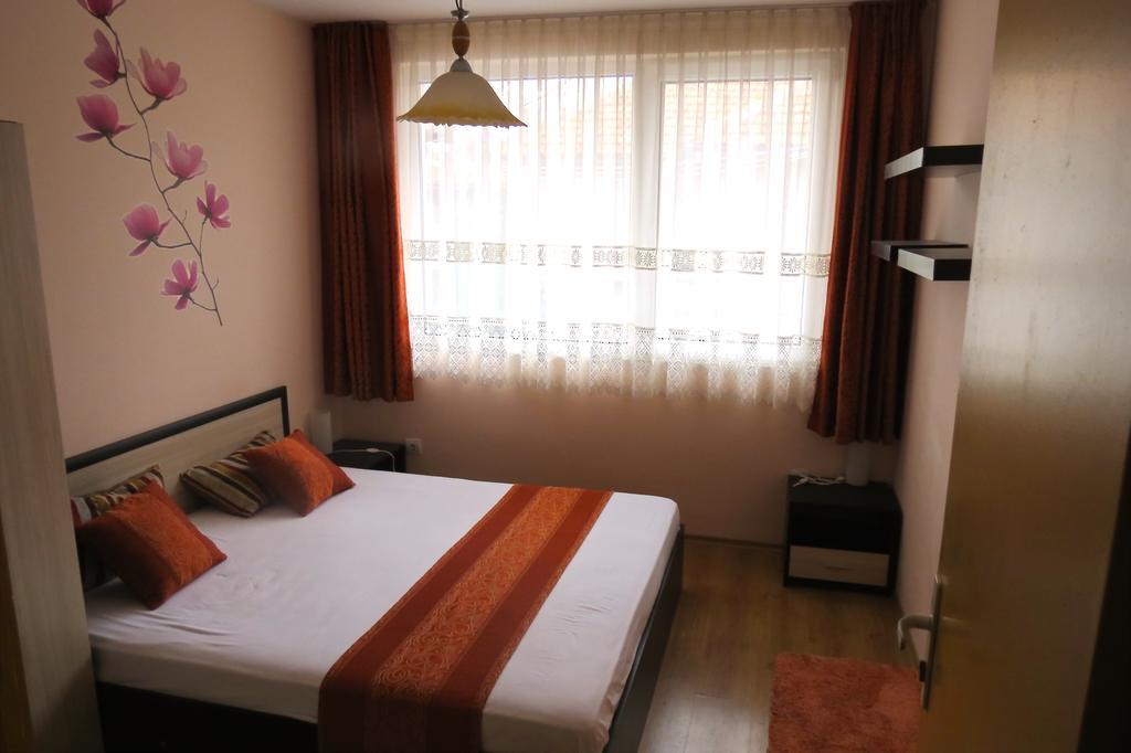 Family Hotel Lebed Nesebar Kamer foto