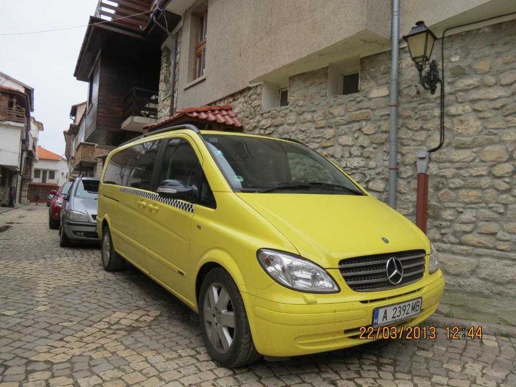 Family Hotel Lebed Nesebar Buitenkant foto